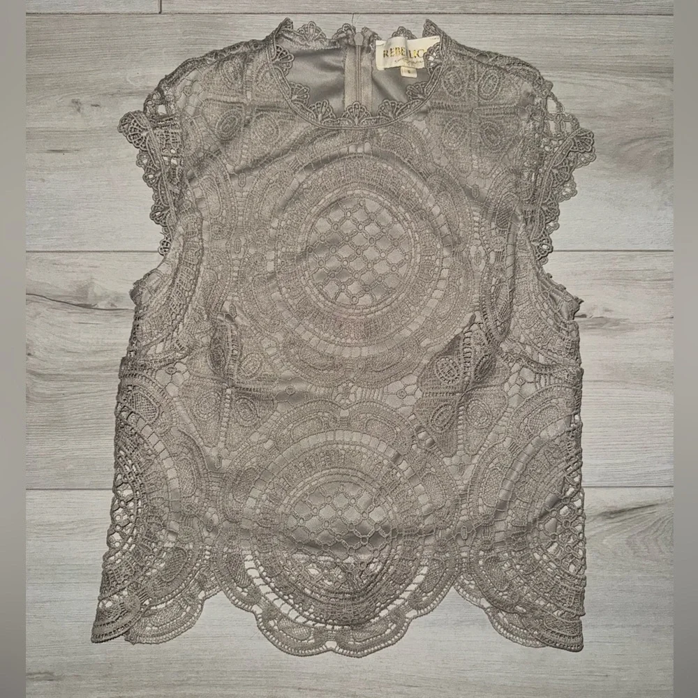 REBELLION Boho Crochet Sleeveless Top size small - Picture 7 of 10